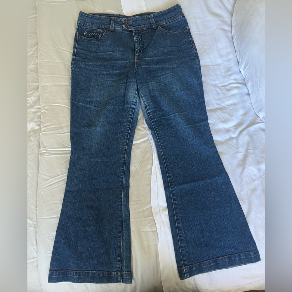 Jeans - Picture 3 of 9
